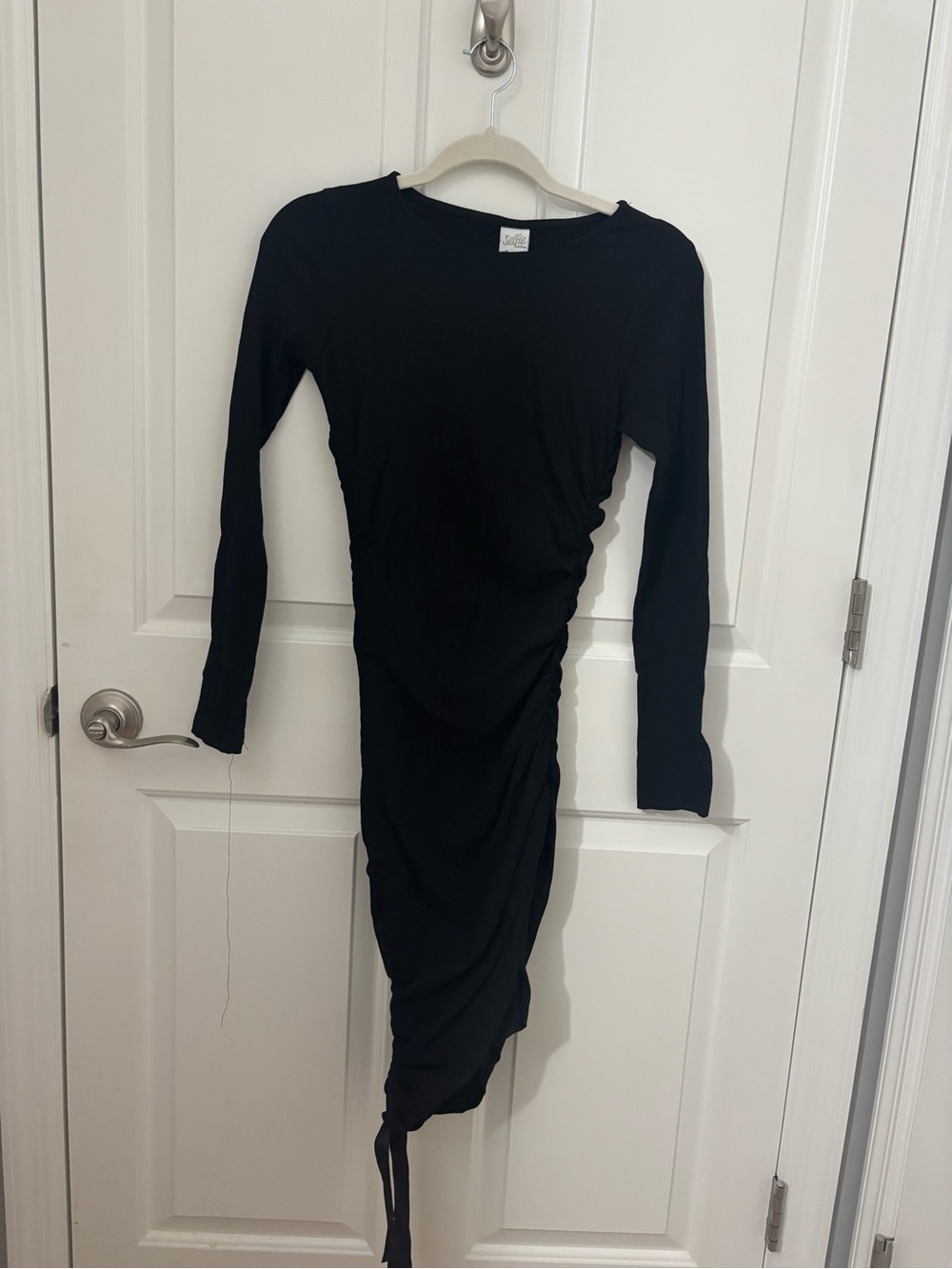 NWT Selfie Leslie Women's Black Ruched Long-Sleeve Asymmetric Dress size S